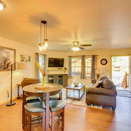 Waterfront Cabin With Hot Tub On Tuckasegee River! Bryson City Exterior photo