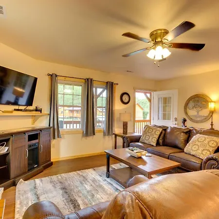 Waterfront Cabin With Hot Tub On Tuckasegee River! Bryson City Exterior photo