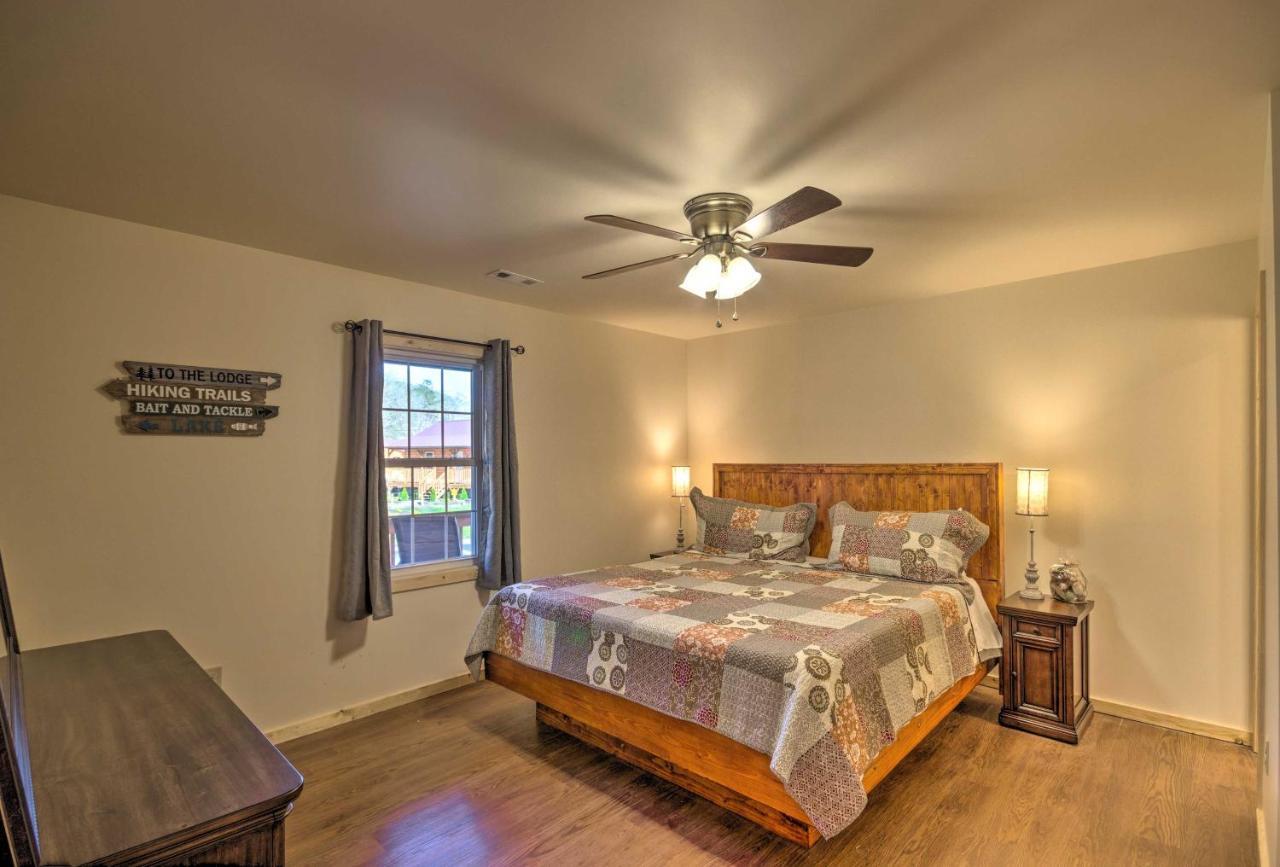 Waterfront With Hot Tub On Tuckasegee River! Bryson City